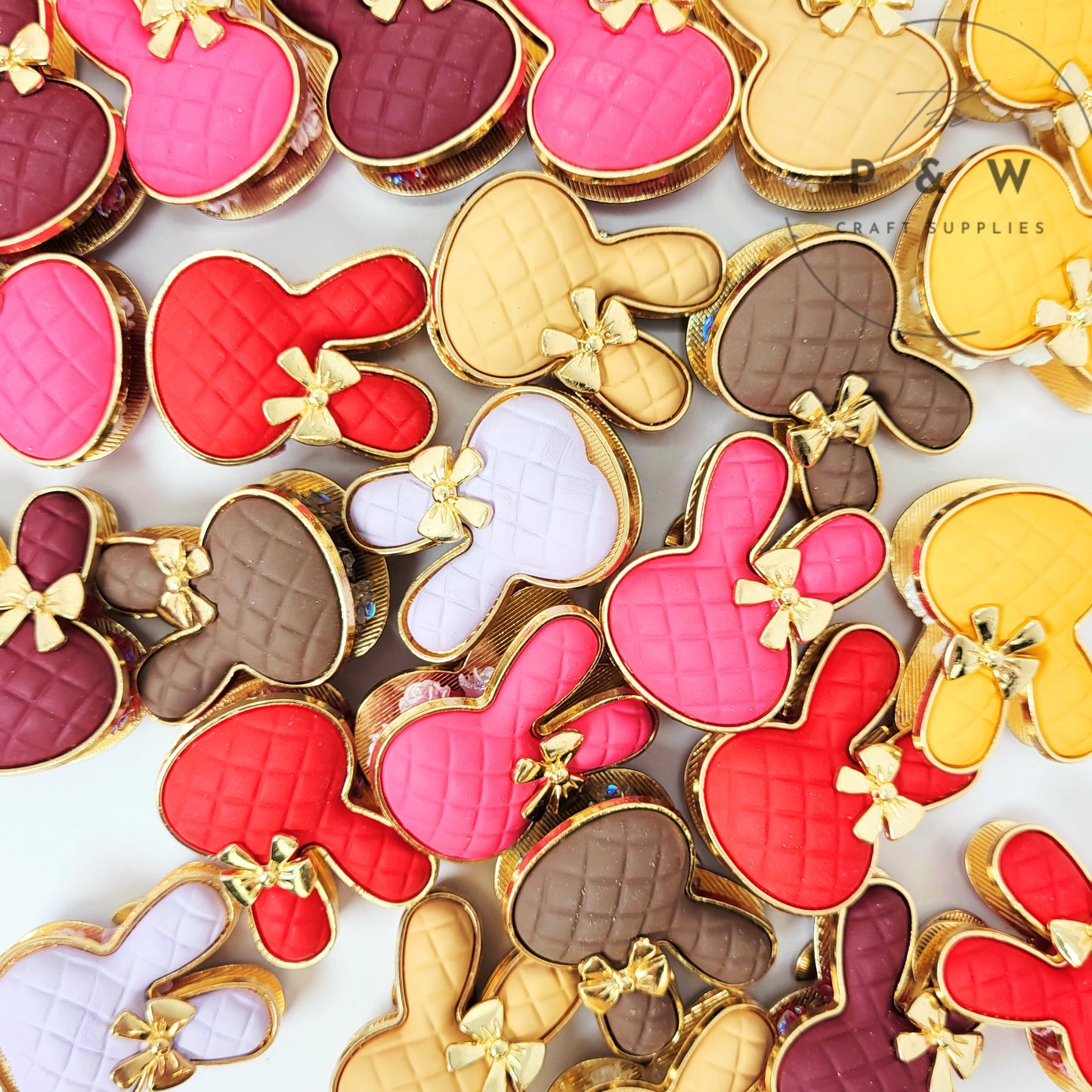 N 635 - Bunny Bow Embellishment Beads