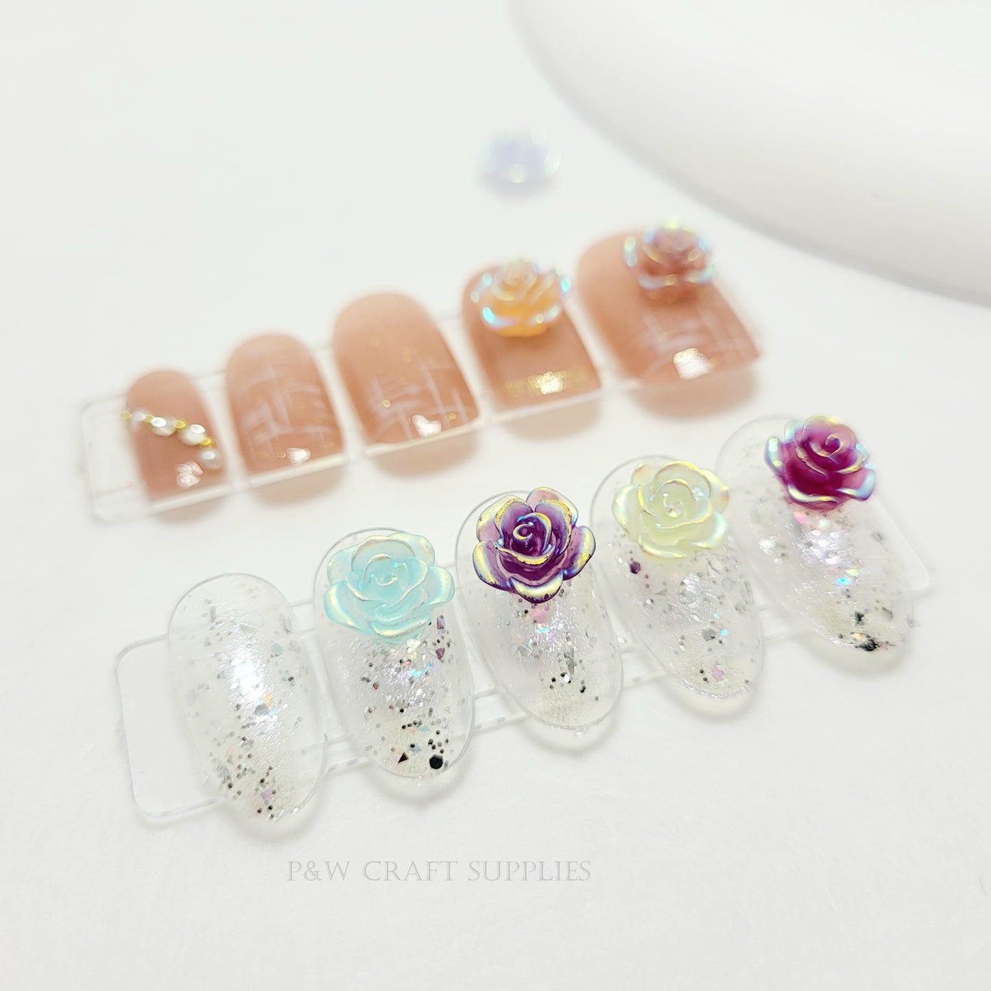 N 391- Photochromic Nail Roses - 8mm