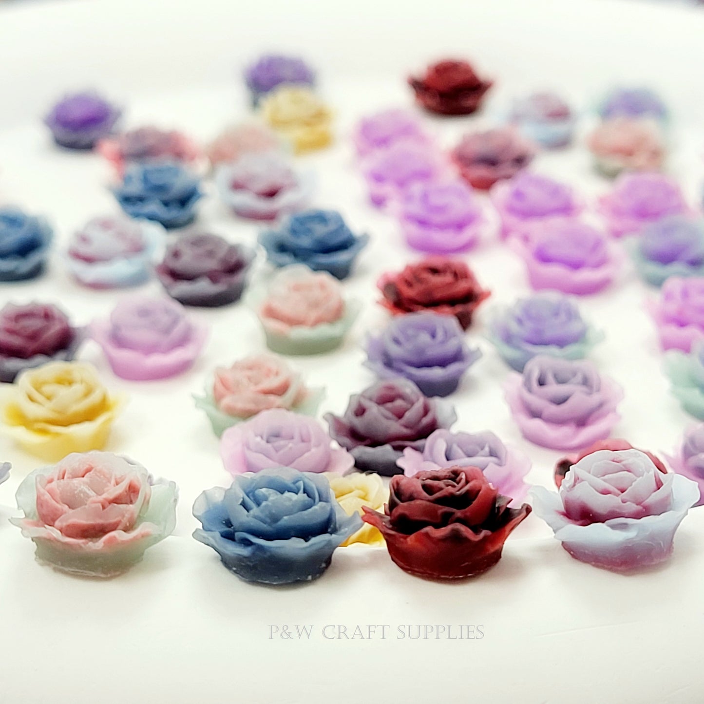 Label 529-Pastel Bloom Resin Roses-10mm D