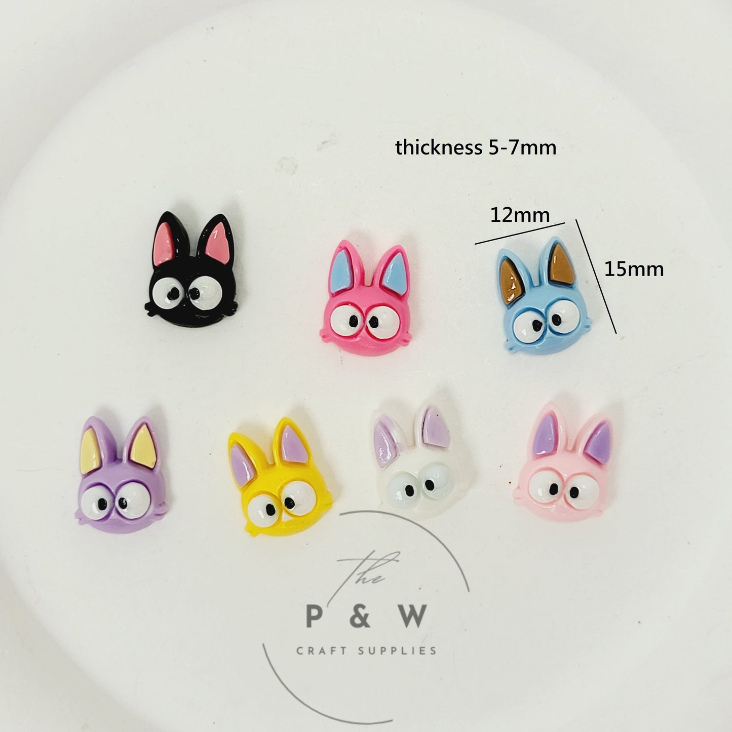 N 219 - Googly-Eyed Cat Face Charms