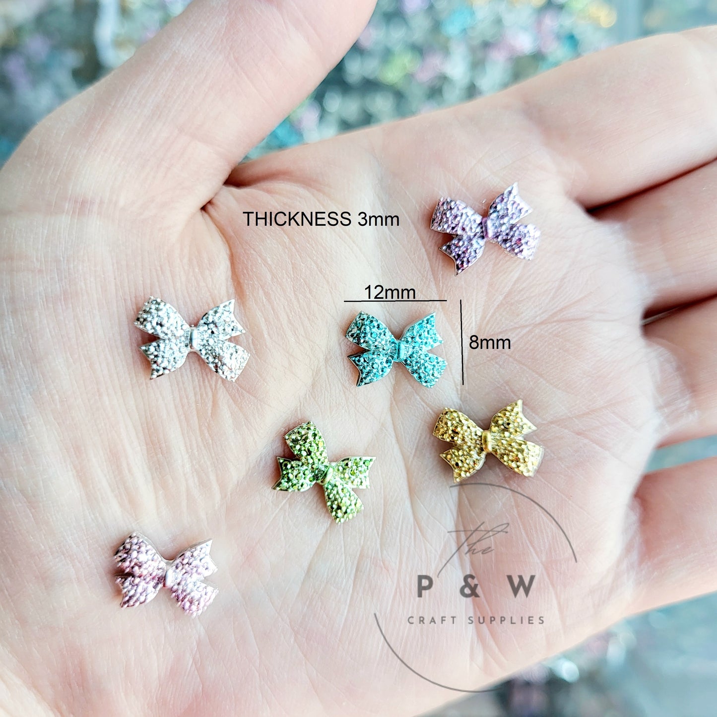 Label 130 - Glitter Bow Nail Charms