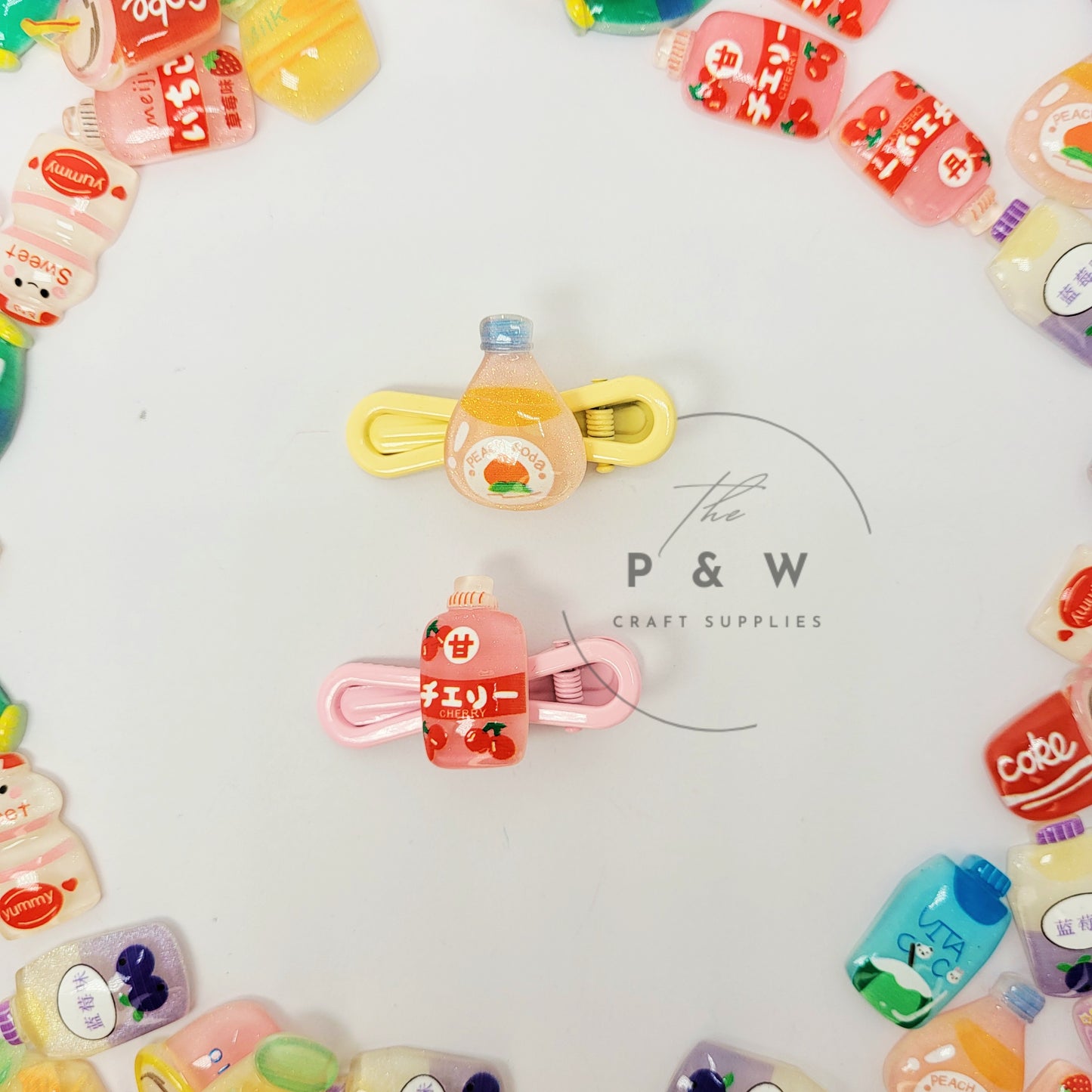 N L31 - Glitter Drink Bottle Flatback Charms