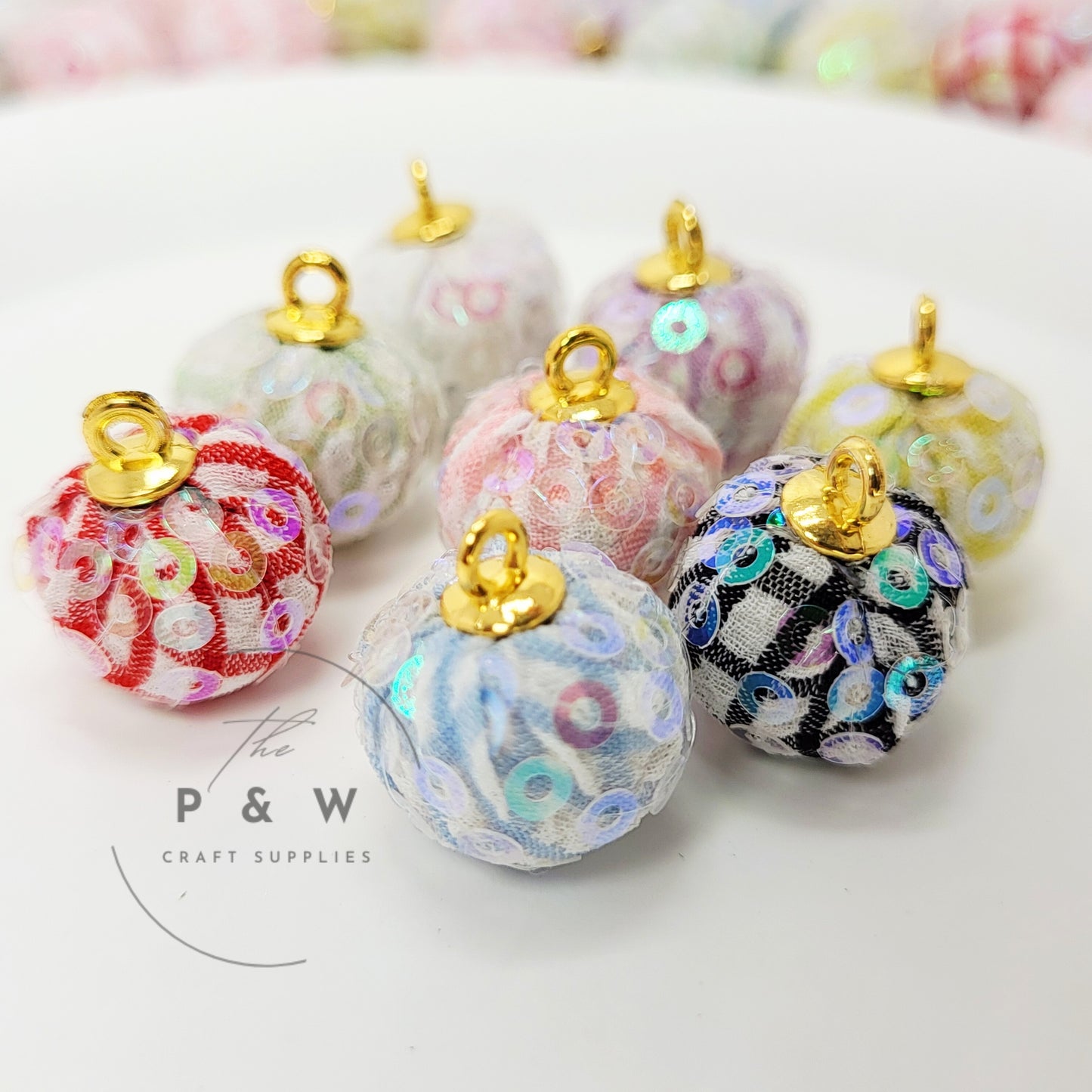 N 568 - Sequin Fabric Ball Charms