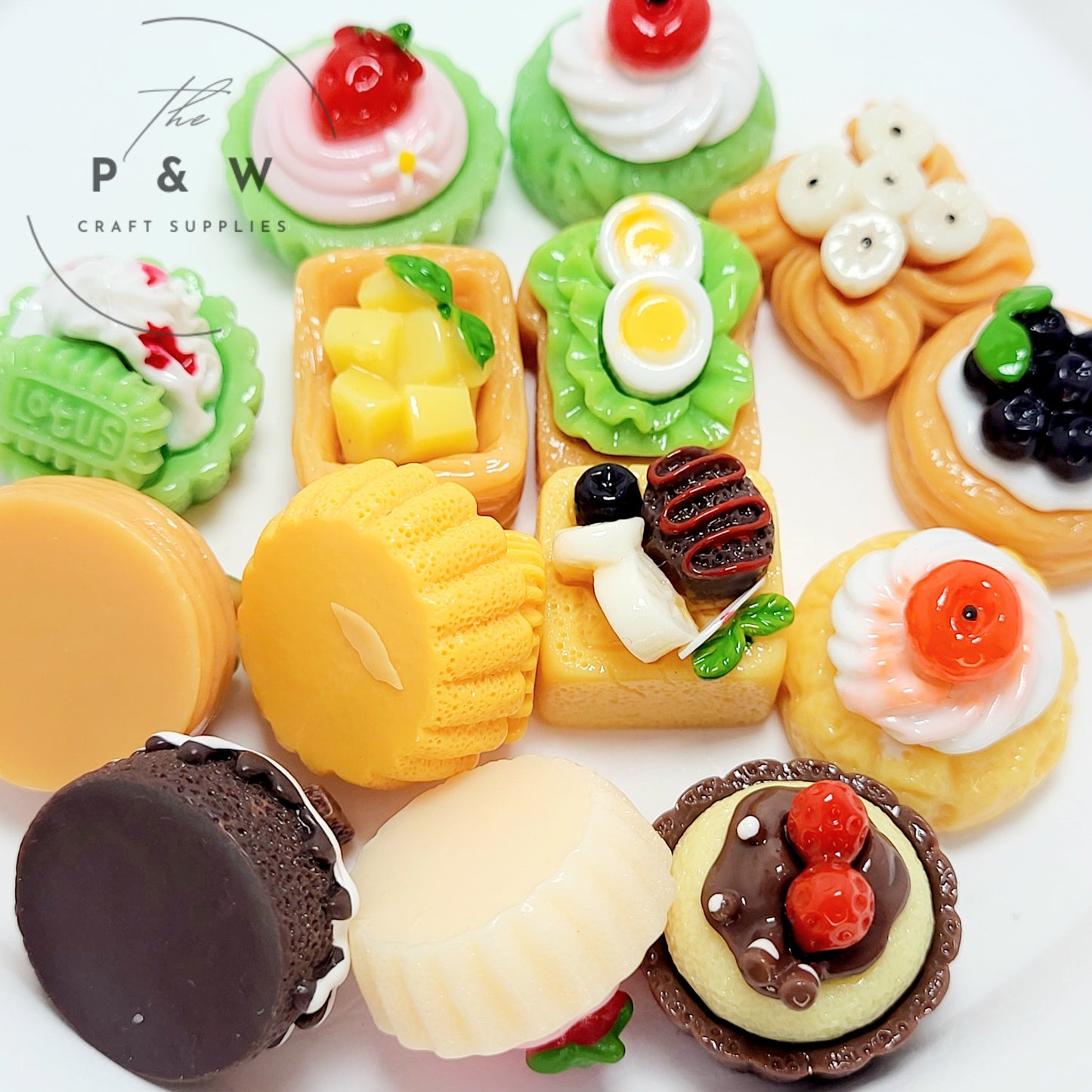 Label O221 - Mini Patisserie Delights D