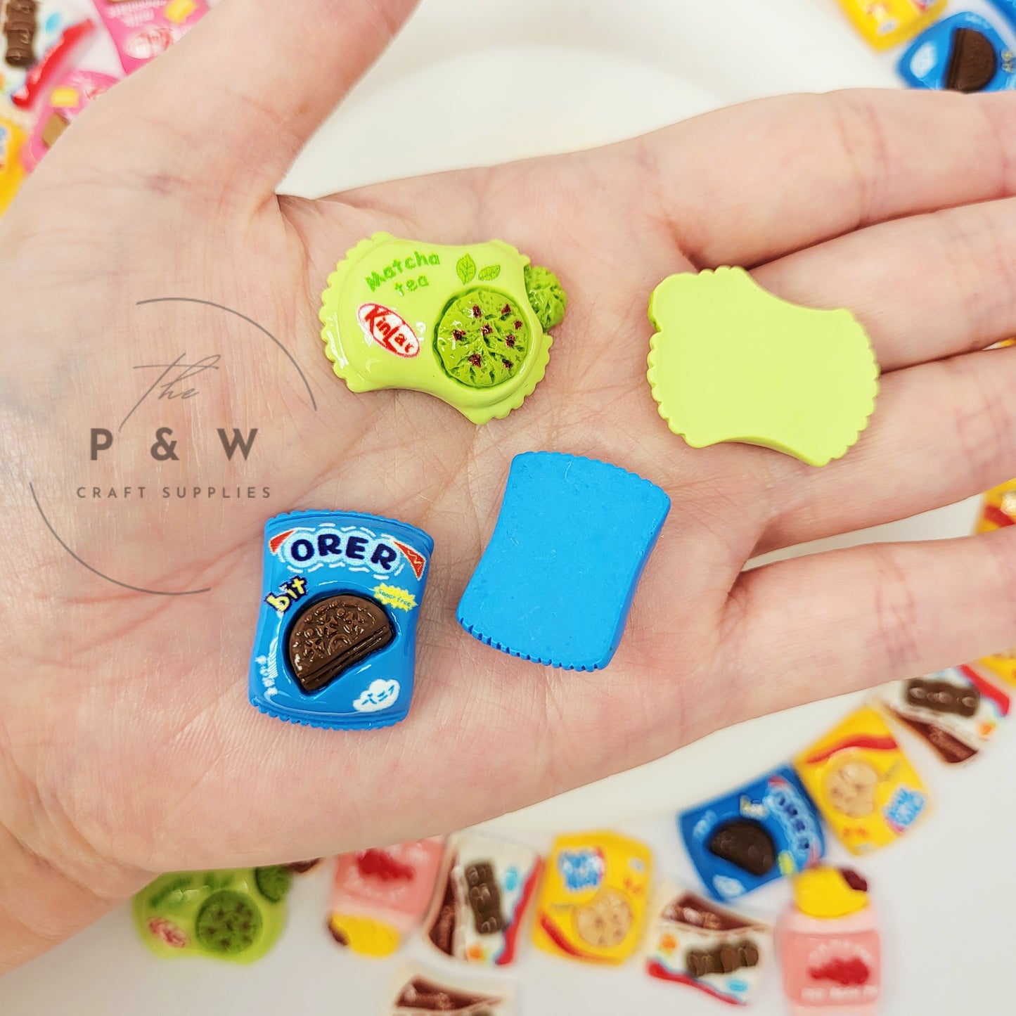 N L5569 - Mini Snack Pack Flatback Charms