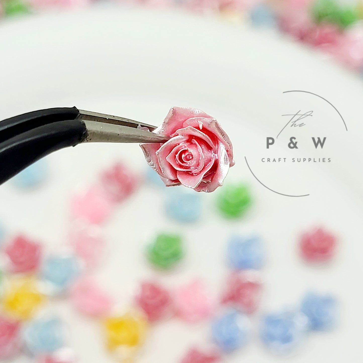 Label M406 - Garden Rose Nail Charm