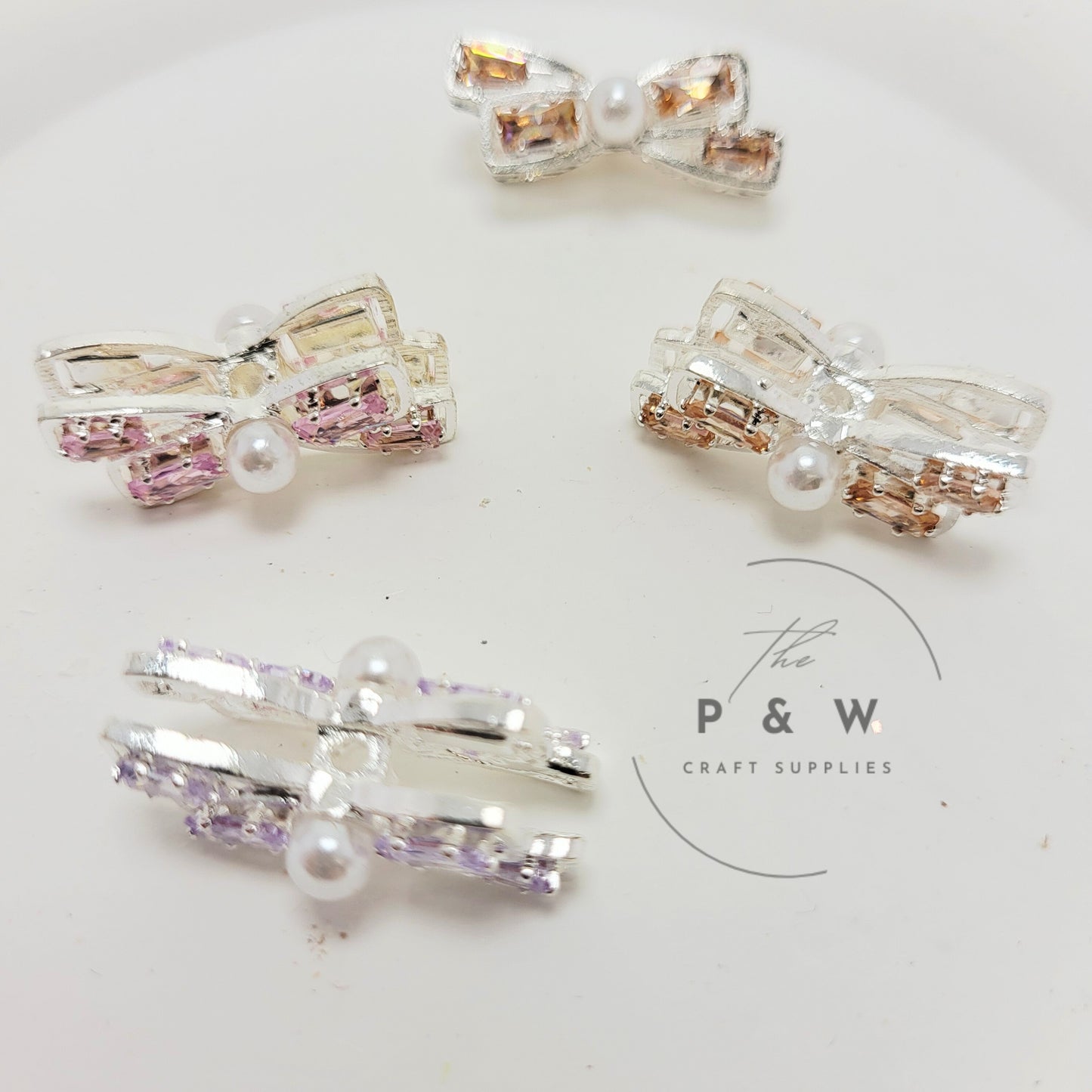 N 617 - Zirconia Bow Beads
