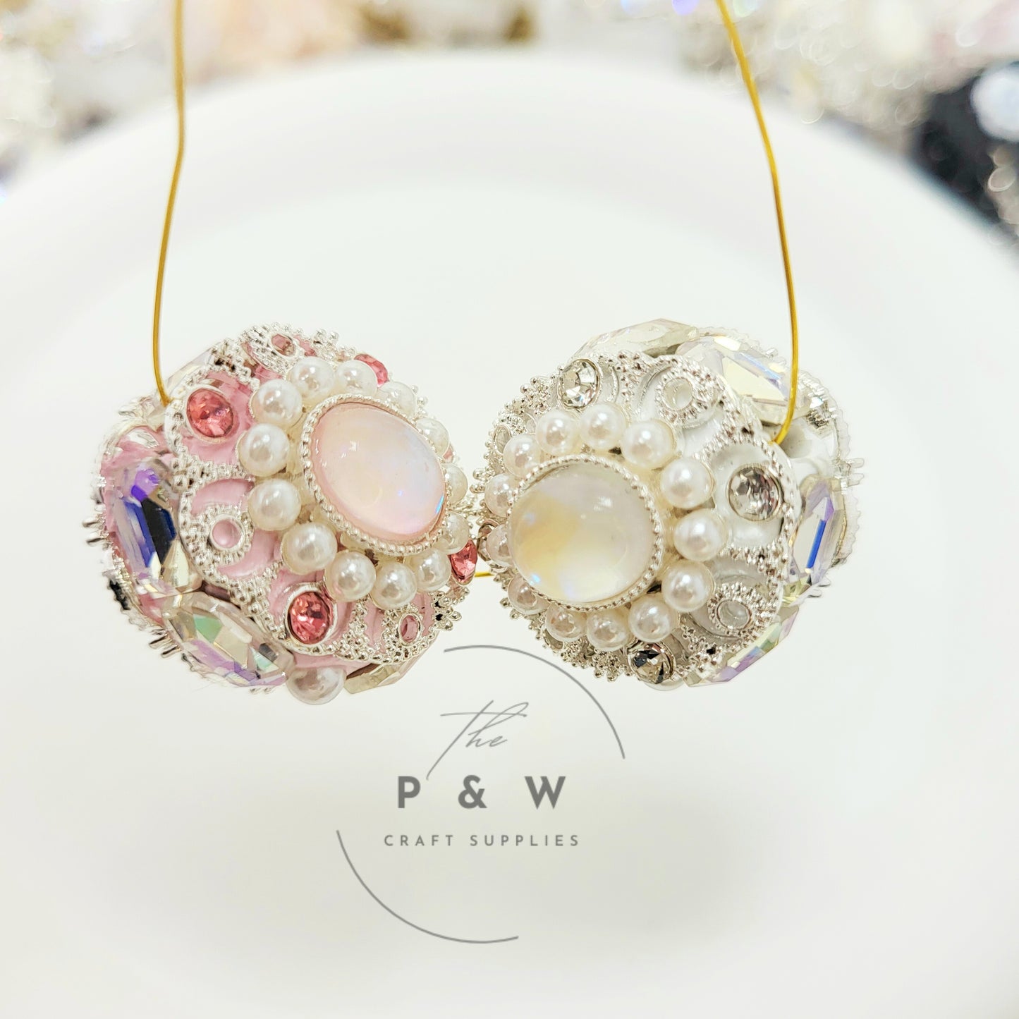 N 611 - Regal Pearl & Crystal Beads