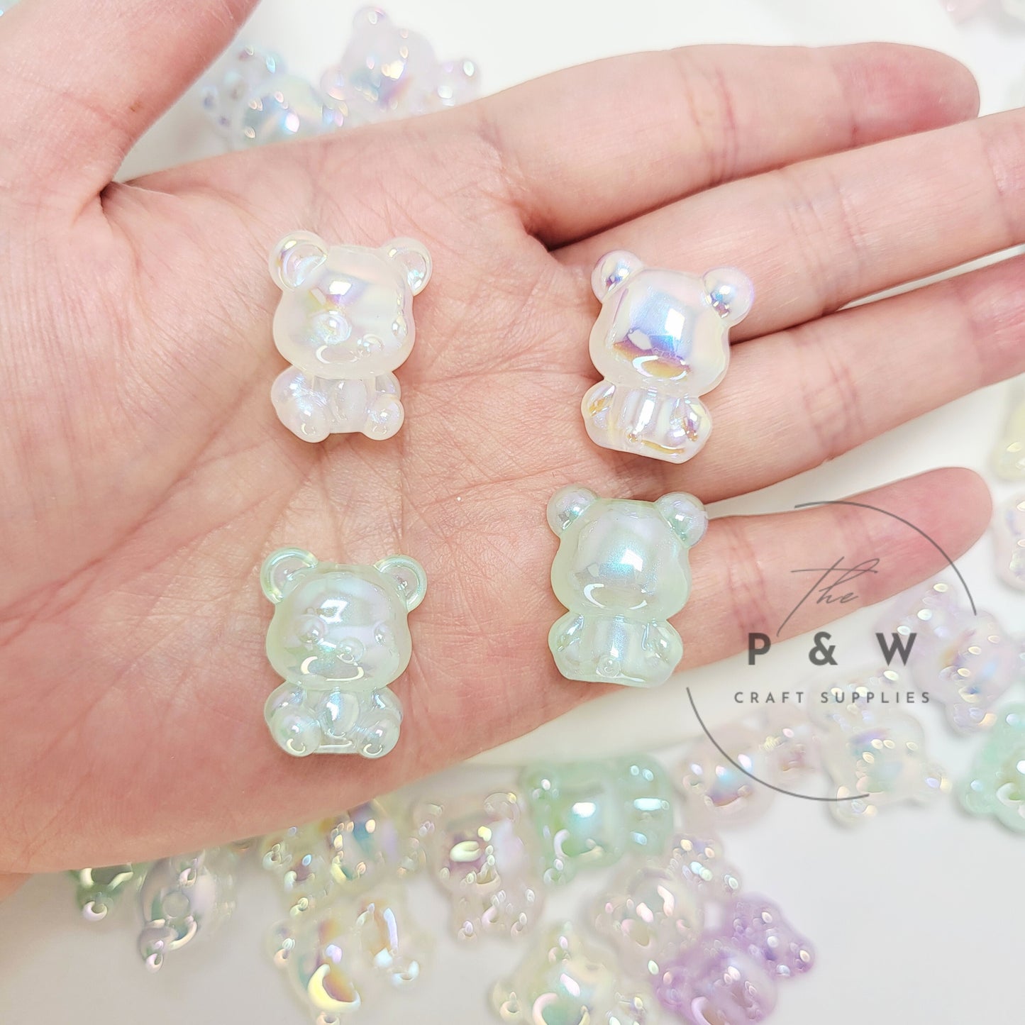 N 596A - Iridescent Glow Bear Beads