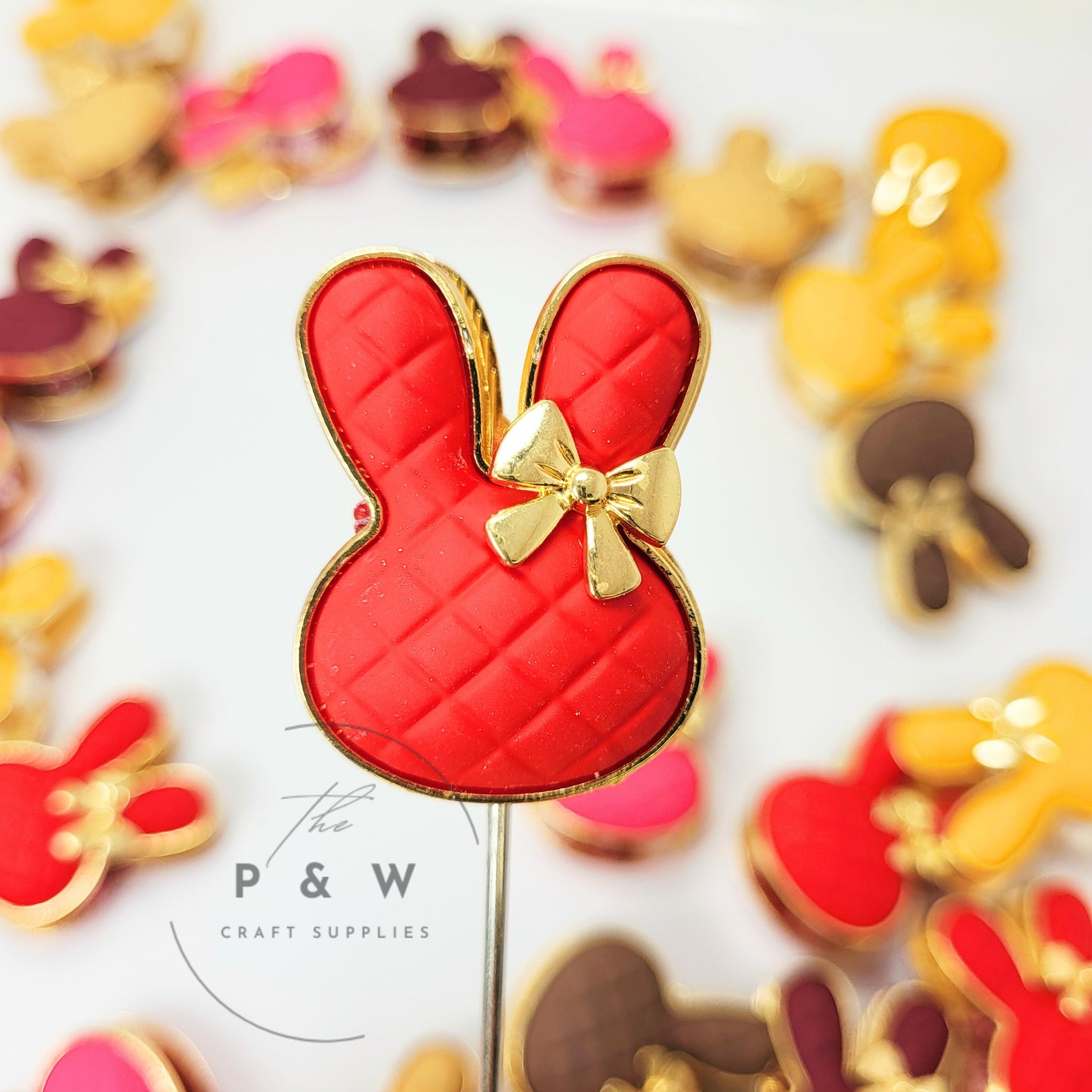 N 635 - Bunny Bow Embellishment Beads