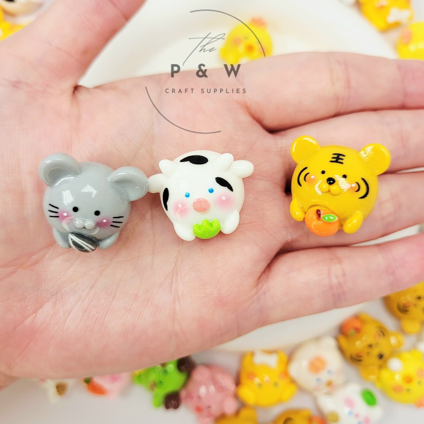 N - L120 - Solid Zodiac Animal Charms