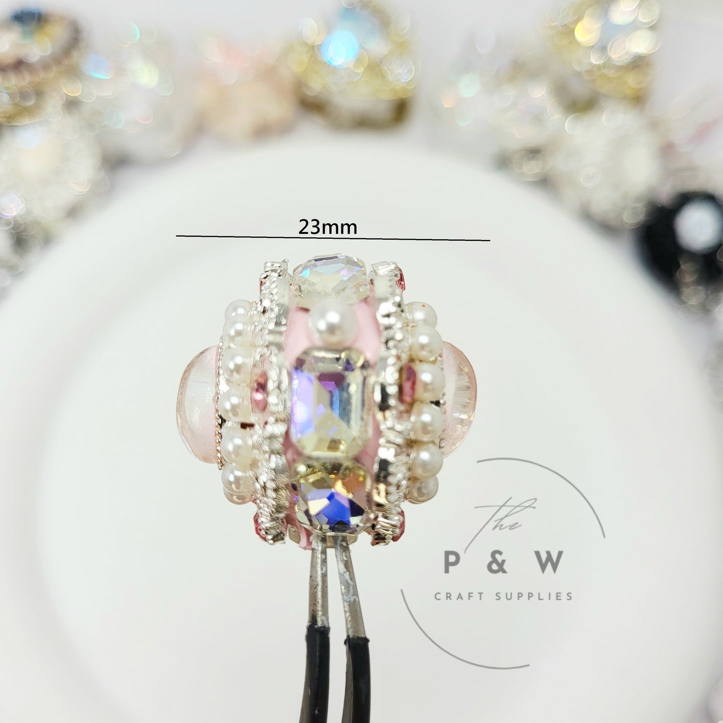 N 611 - Regal Pearl & Crystal Beads