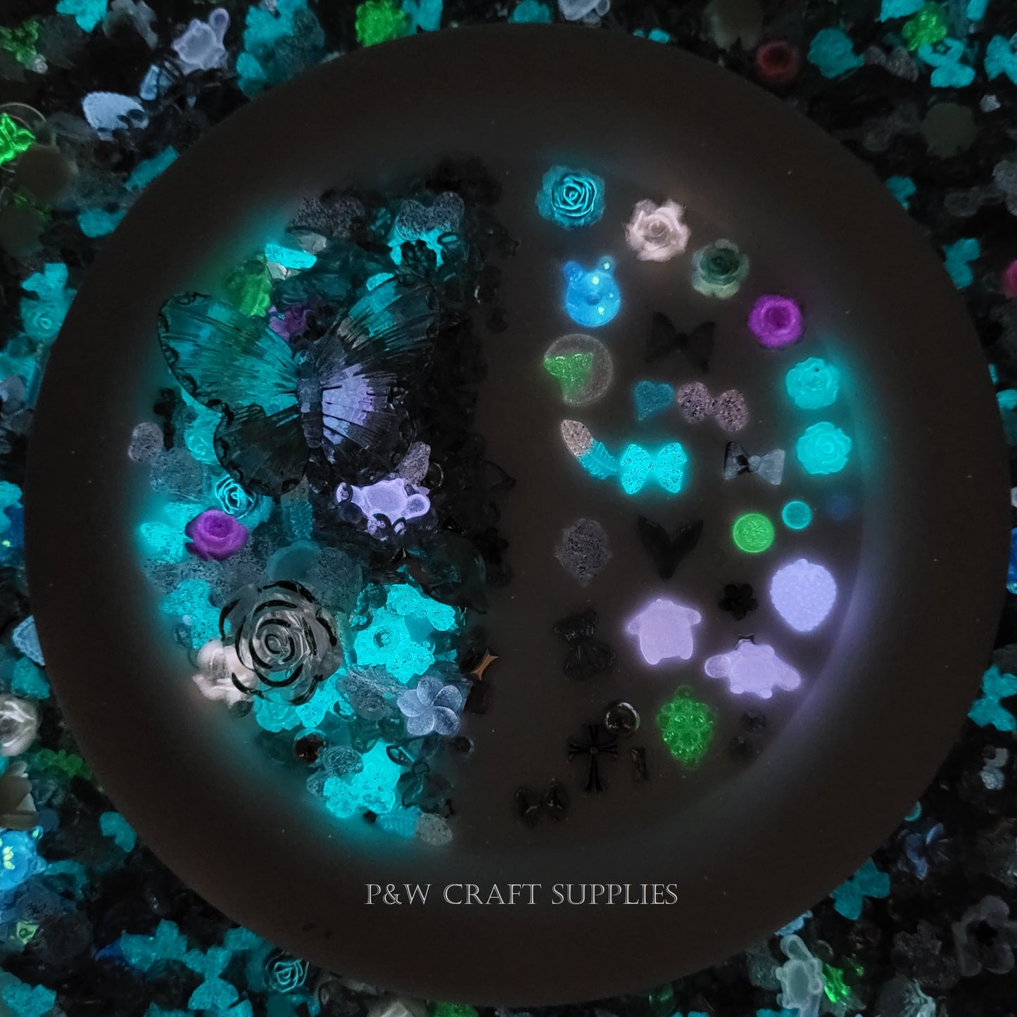 Label M107-Iridescent Elegance Mystery Mix D