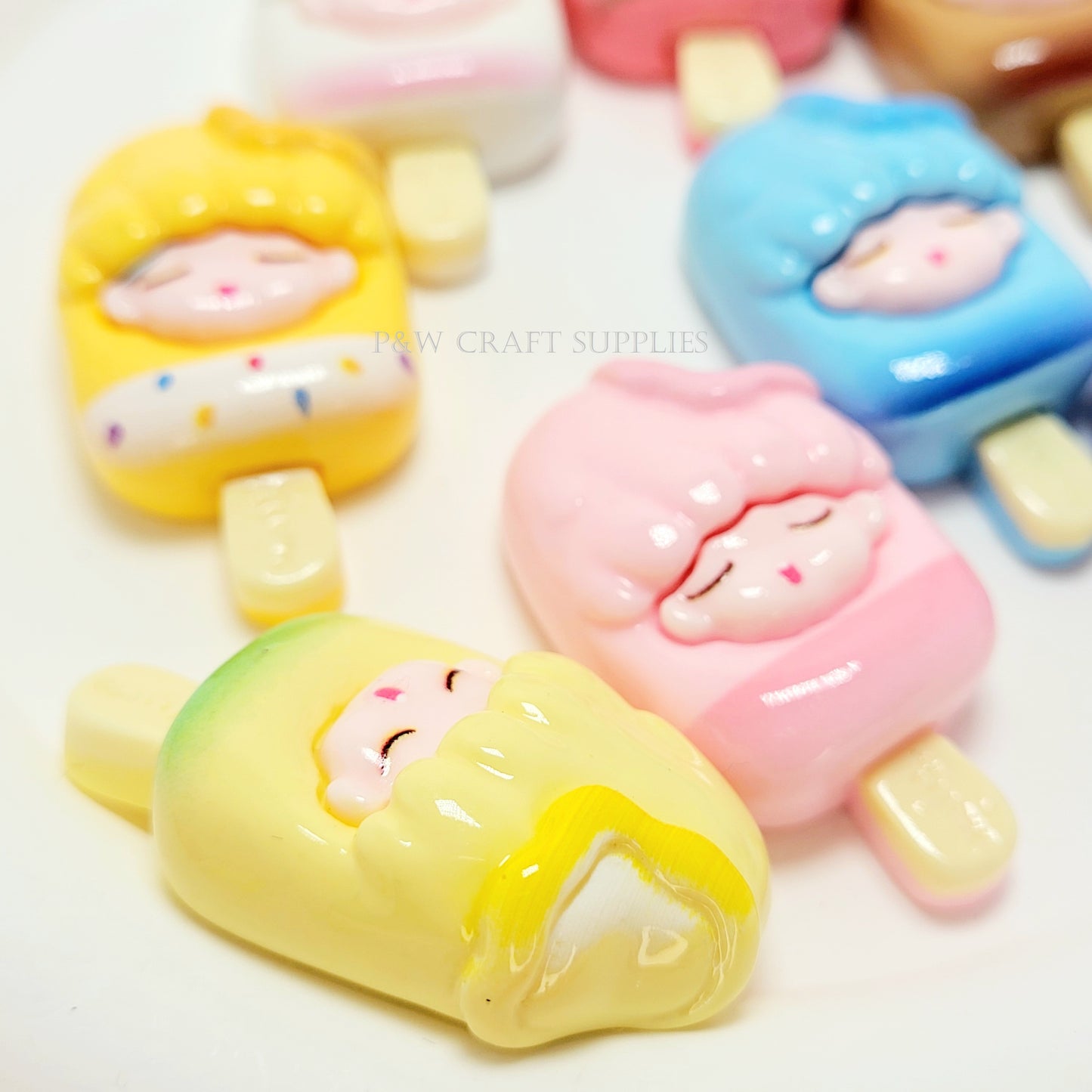 Label 162-Ice Cream Girl Charms D