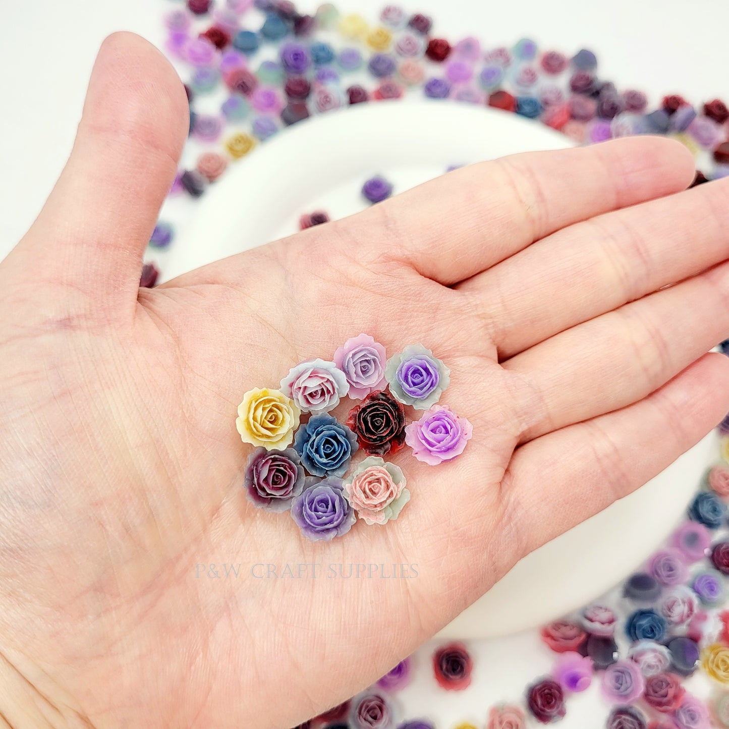 Label 529-Pastel Bloom Resin Roses-10mm D