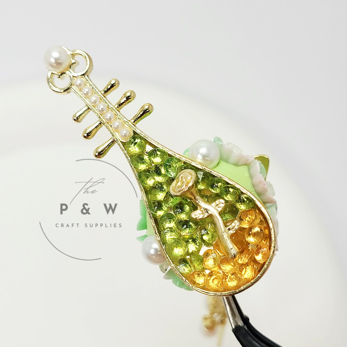 N 614 - Butterfly Pipa Beads