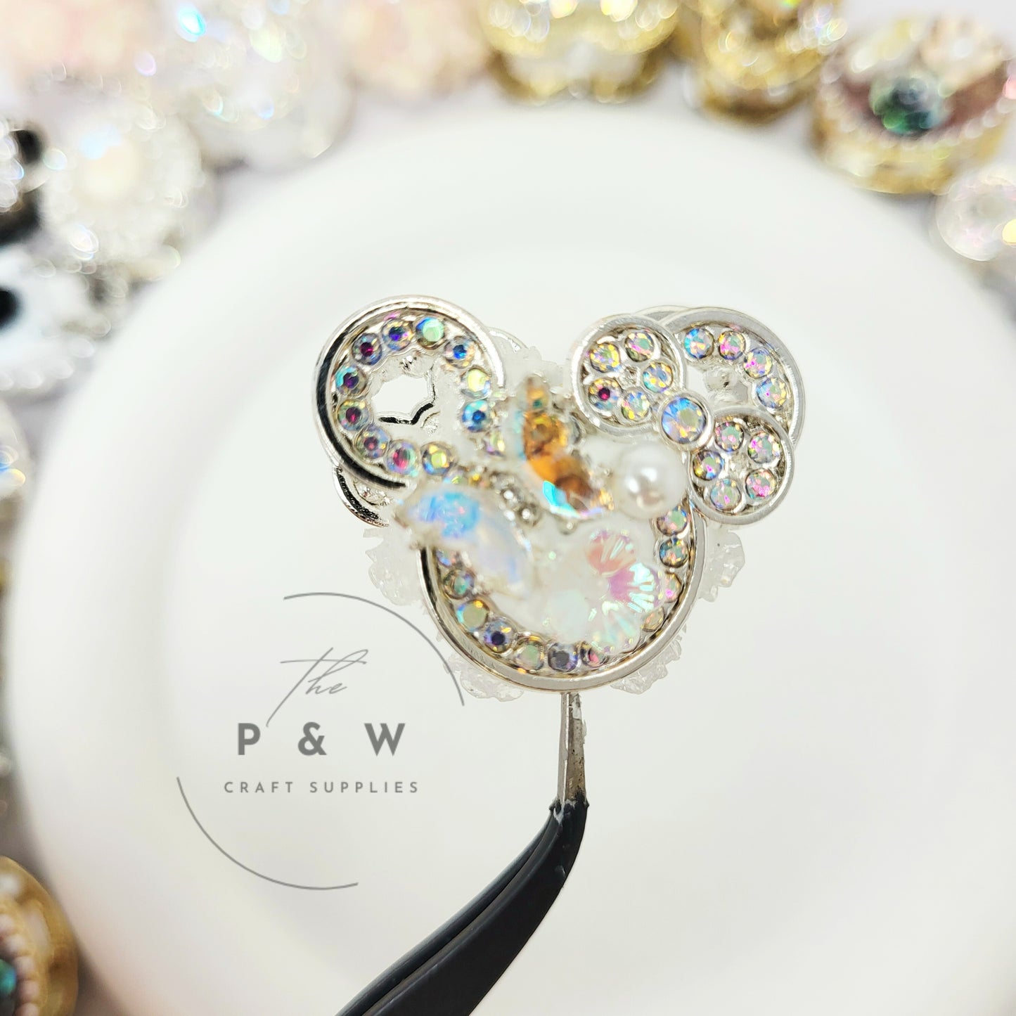 N 612 - Crystal Bow Mouse Bead