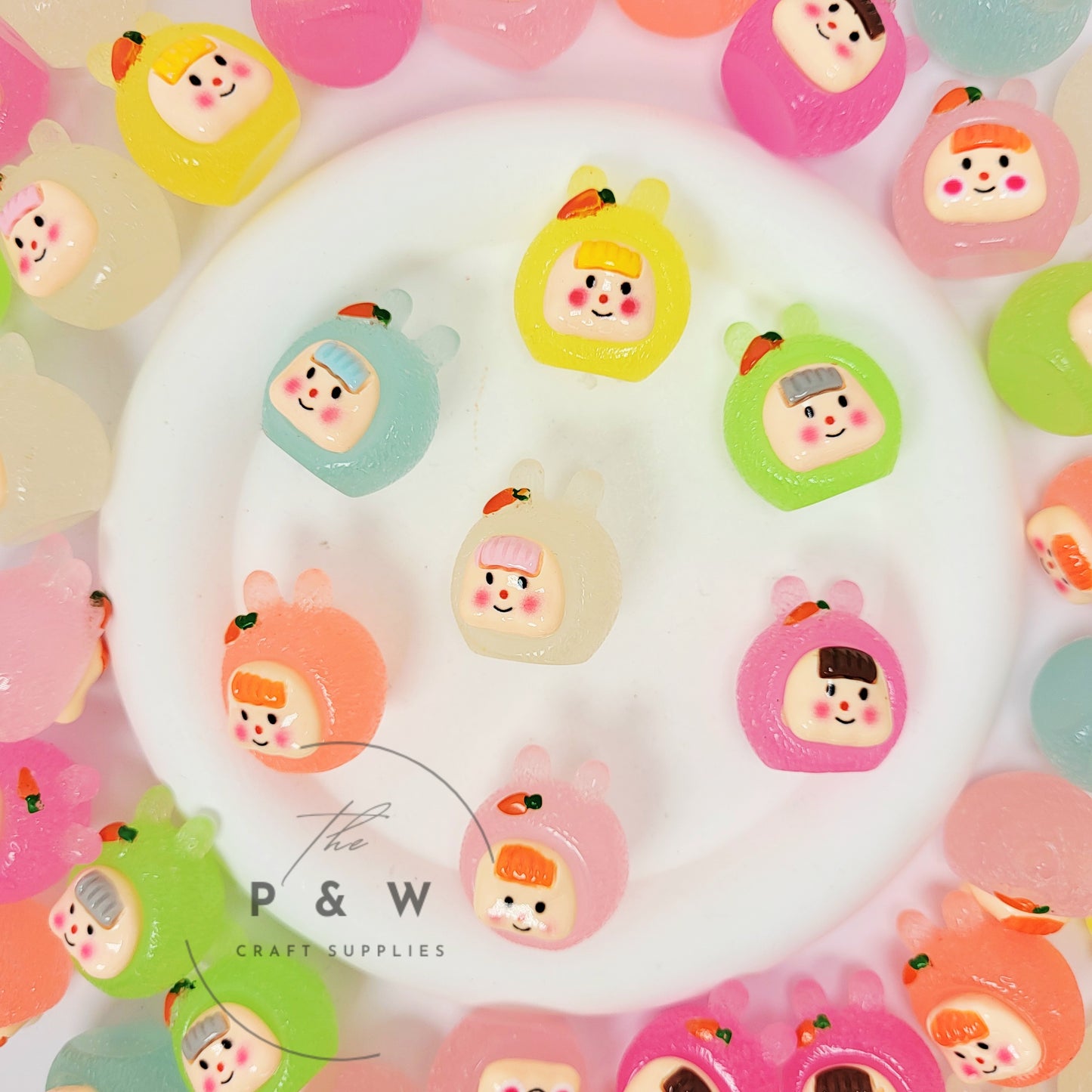 N 149 - Glow Bunny Kid Charms