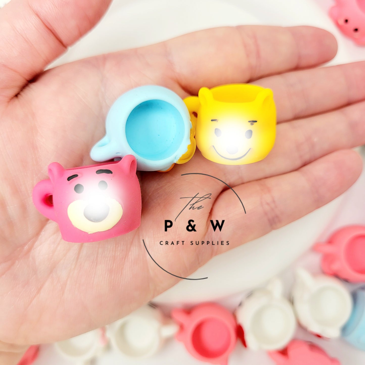 N 22 - Adorable Matt Mini Cups