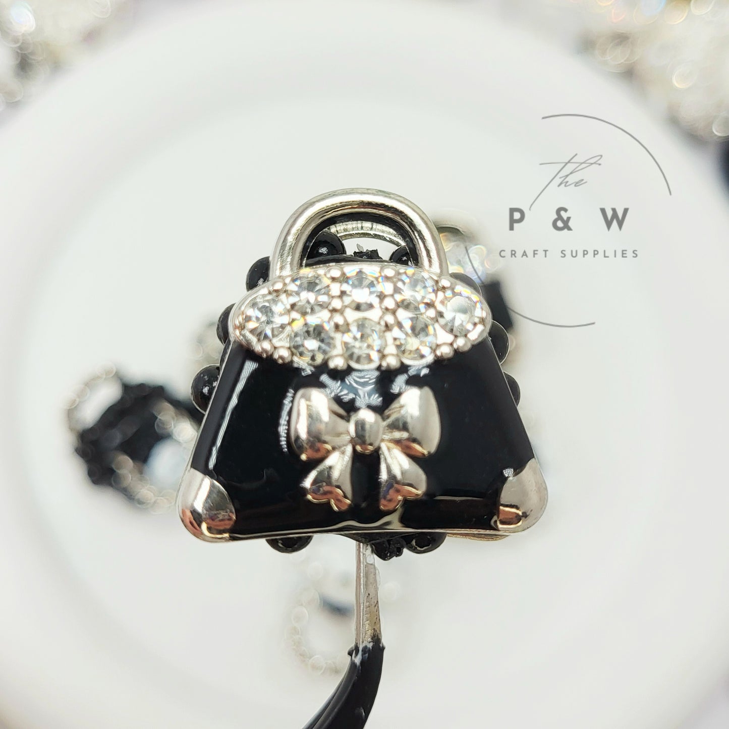 N 605 - Elegant Mini Handbag Beads