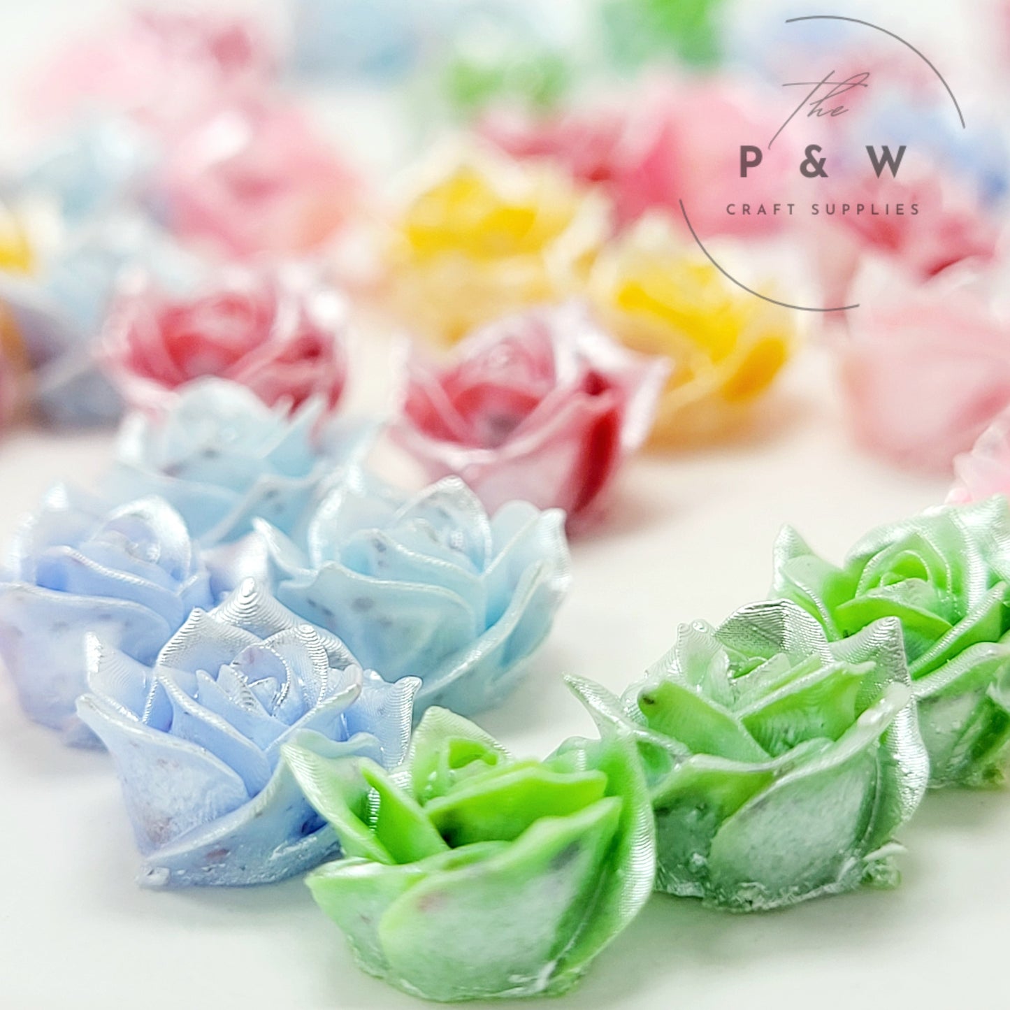 Label M406 - Garden Rose Nail Charm