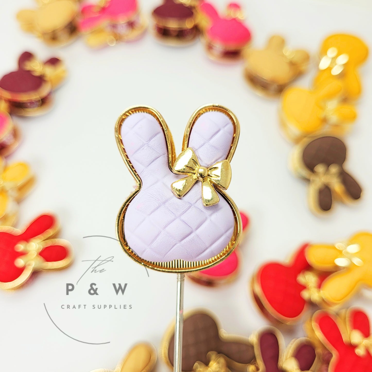 N 635 - Bunny Bow Embellishment Beads