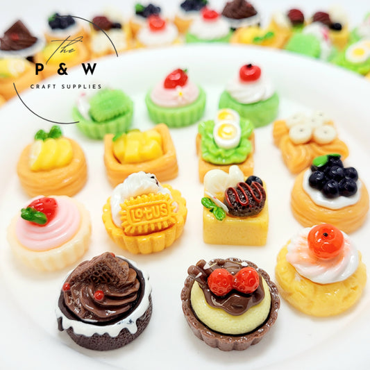 Label O221 - Mini Patisserie Delights D