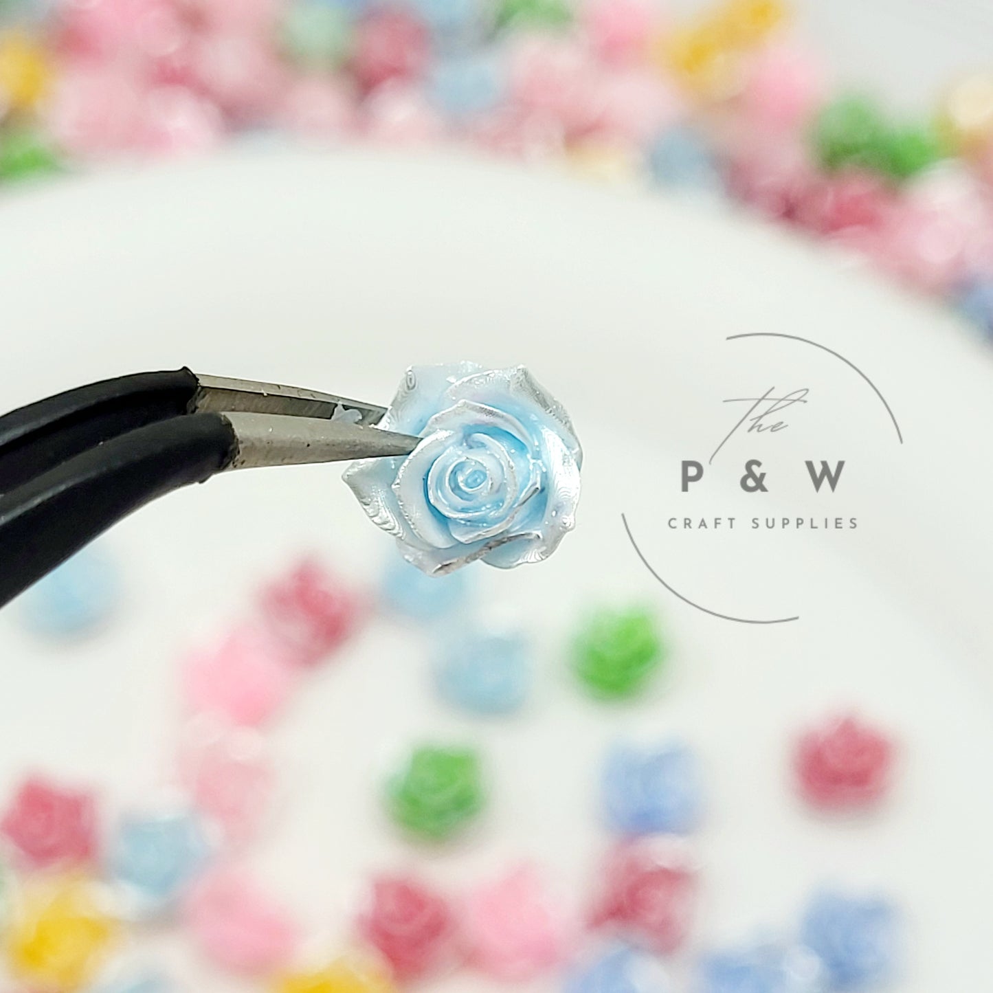 Label M406 - Garden Rose Nail Charm