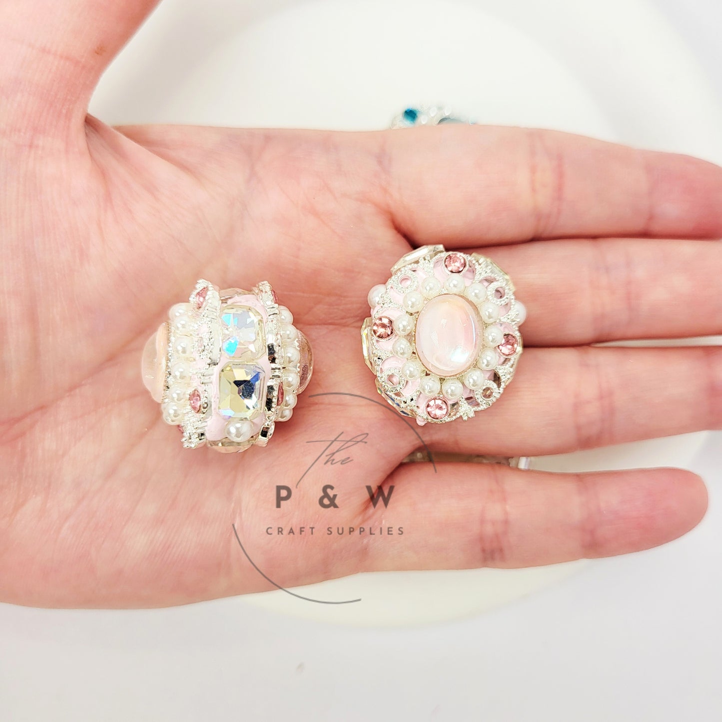 N 611 - Regal Pearl & Crystal Beads